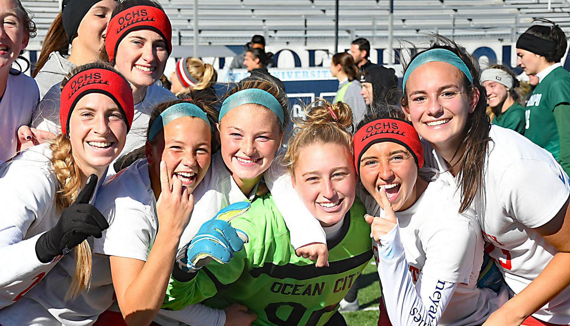 111719_spt_ocgirlssoccer00123682